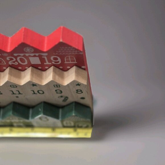 Wooden Santa's Elf Wooden Countdown To Christmas Advent Calendar - Picture 5 of 6